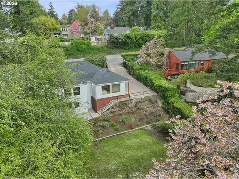 7250 SW Canyon Road Portland OR 97225