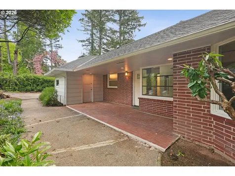7250 SW Canyon Road Portland OR 97225