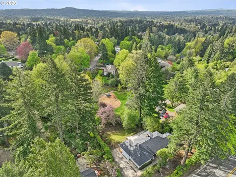 7250 SW Canyon Road Portland OR 97225
