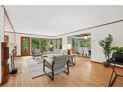 7250 SW Canyon Road Portland OR 97225