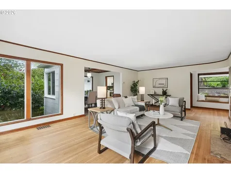 7250 SW Canyon Road Portland OR 97225