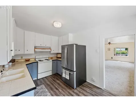 93753 E Mill Lane Coos Bay OR 97420