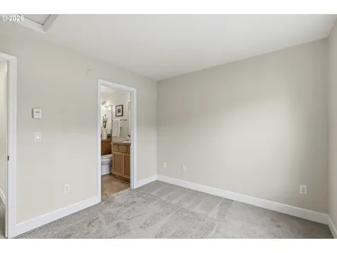 6747 N Salem Avenue Portland OR 97203