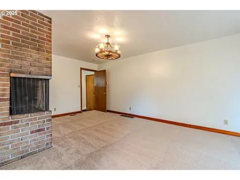 1259 NE Lincoln Street Hillsboro OR 97124