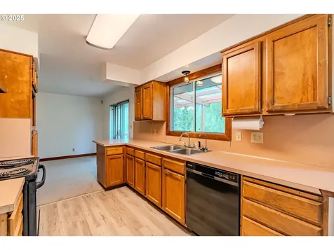 1259 NE Lincoln Street Hillsboro OR 97124