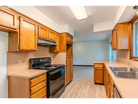1259 NE Lincoln Street Hillsboro OR 97124