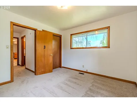 1259 NE Lincoln Street Hillsboro OR 97124