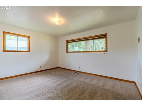 1259 NE Lincoln Street Hillsboro OR 97124