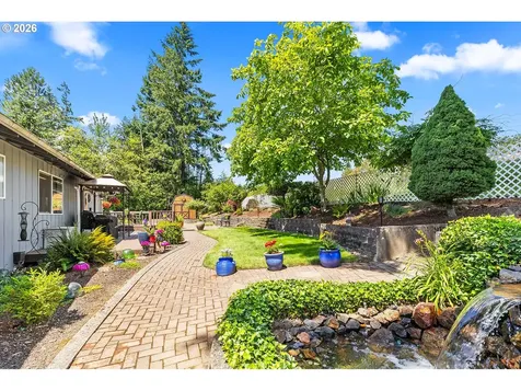 27 Jones Road Kelso WA 98626