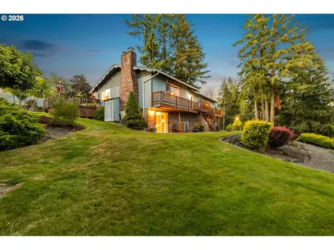 27 Jones Road Kelso WA 98626
