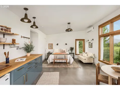 14765 NW Gillihan Road Portland OR 97231