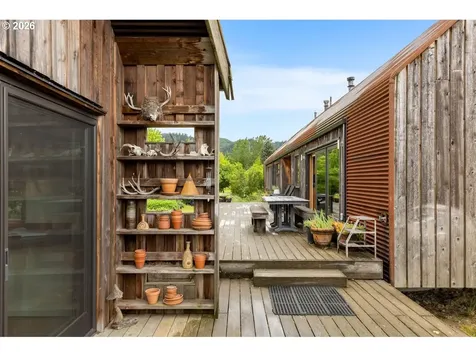 14765 NW Gillihan Road Portland OR 97231