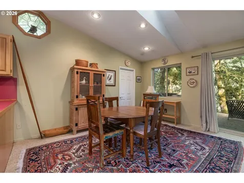 10265 Ridge View Terrace Birkenfeld OR 97016