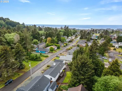 1309 Nehalem Avenue Rockaway Beach OR 97136