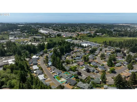 3840 Vista Drive North Bend OR 97459