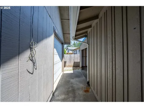 3840 Vista Drive North Bend OR 97459