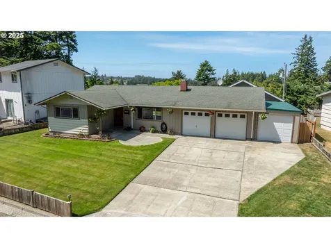 3840 Vista Drive North Bend OR 97459