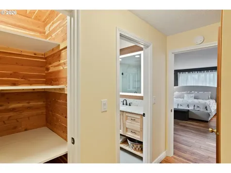 6491 Guava Court NE Salem OR 97305
