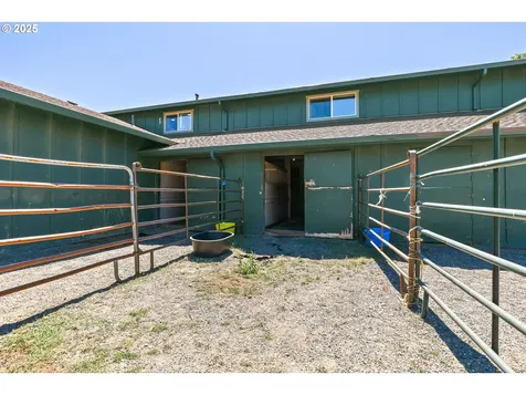 31708 NE Wand Road Troutdale OR 97060