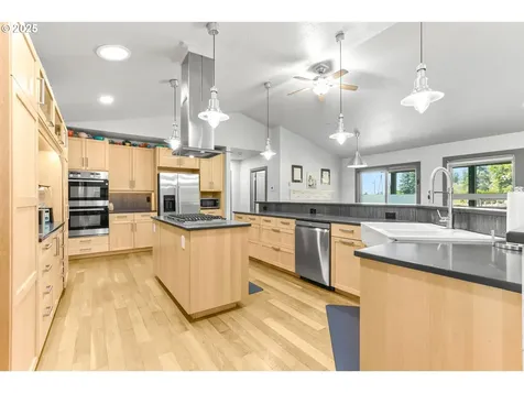 31708 NE Wand Road Troutdale OR 97060