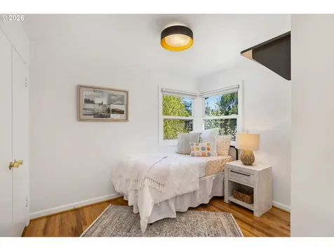 5616 SW Idaho Street Portland OR 97221
