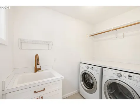5616 SW Idaho Street Portland OR 97221