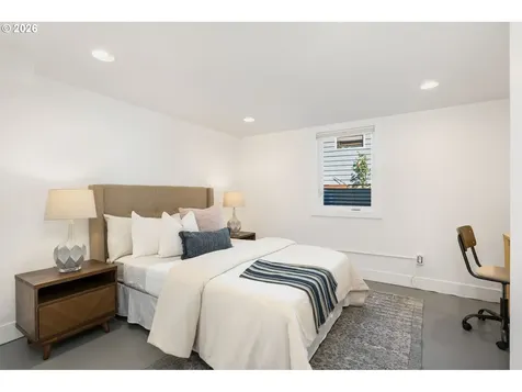 5616 SW Idaho Street Portland OR 97221