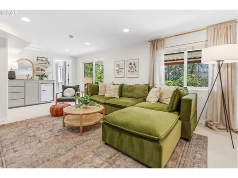 10455 SW Ridgeview Lane Portland OR 97219