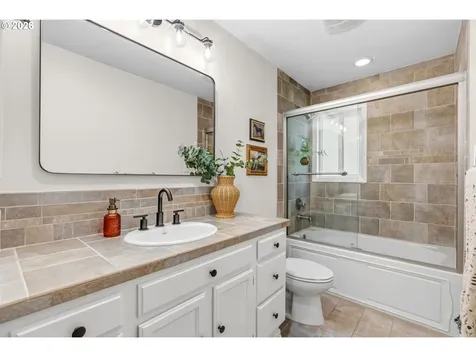 10455 SW Ridgeview Lane Portland OR 97219