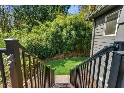 10455 SW Ridgeview Lane Portland OR 97219
