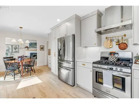 10455 SW Ridgeview Lane Portland OR 97219