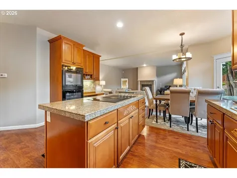 6338 SE Dunbar Drive Portland OR 97236