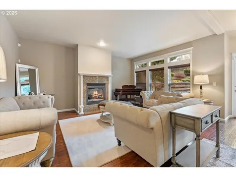 6338 SE Dunbar Drive Portland OR 97236