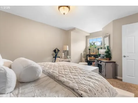 6338 SE Dunbar Drive Portland OR 97236