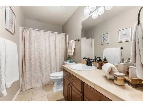 6338 SE Dunbar Drive Portland OR 97236