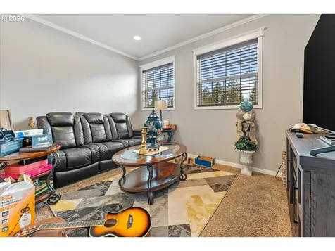 6338 SE Dunbar Drive Portland OR 97236