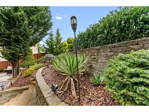 6338 SE Dunbar Drive Portland OR 97236