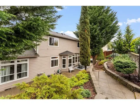 6338 SE Dunbar Drive Portland OR 97236