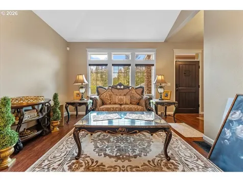 6338 SE Dunbar Drive Portland OR 97236