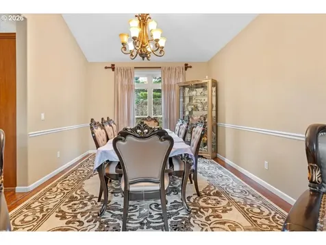 6338 SE Dunbar Drive Portland OR 97236