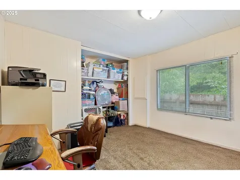 380 SE Quay Avenue Lincoln City OR 97367