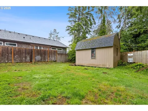 380 SE Quay Avenue Lincoln City OR 97367