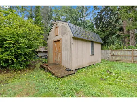 380 SE Quay Avenue Lincoln City OR 97367