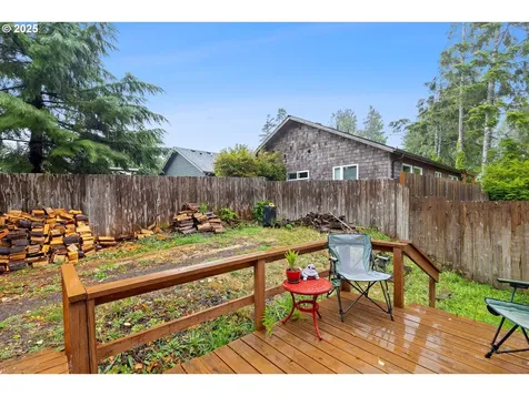 380 SE Quay Avenue Lincoln City OR 97367