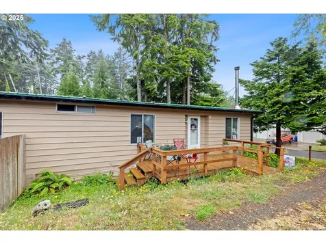 380 SE Quay Avenue Lincoln City OR 97367