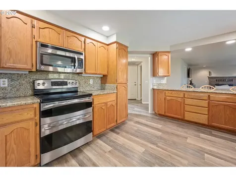 1798 Duke Court Eugene OR 97401