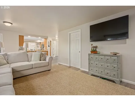 1798 Duke Court Eugene OR 97401