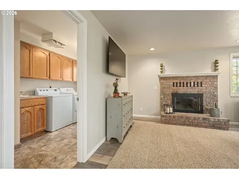 1798 Duke Court Eugene OR 97401