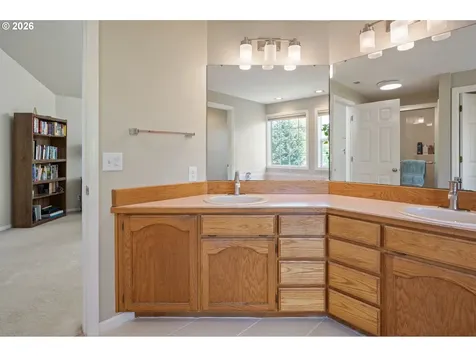 1798 Duke Court Eugene OR 97401