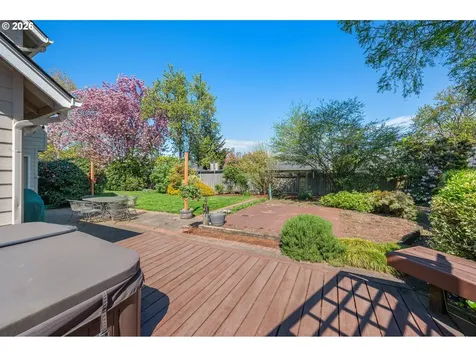 1798 Duke Court Eugene OR 97401